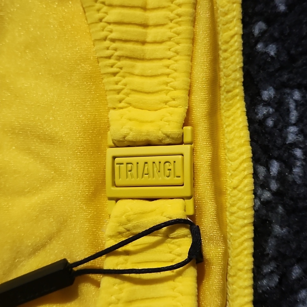 Yellow Rib bathing suit top - Picture 4 of 4